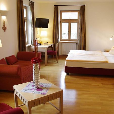 Hôtel Klostergasthof à Münnerstadt Extérieur photo