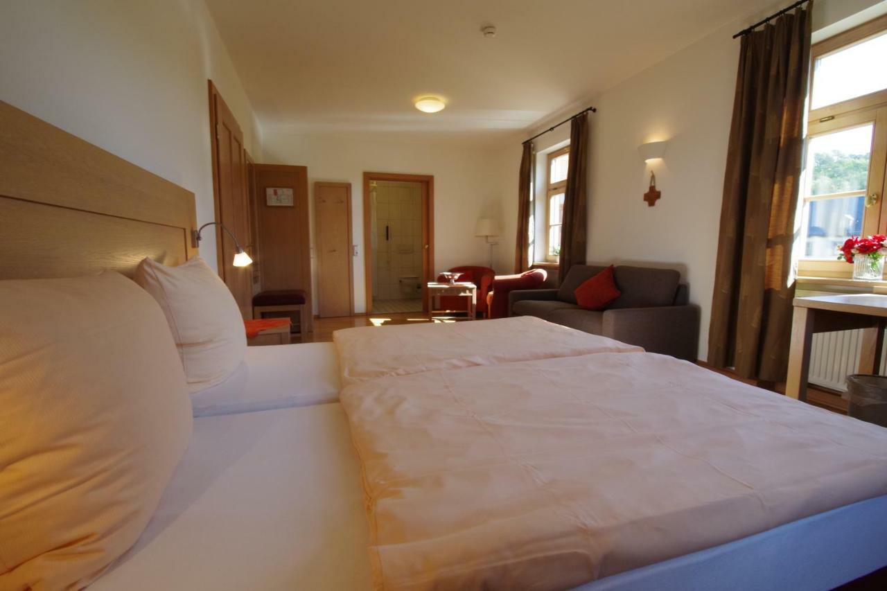 Hôtel Klostergasthof à Münnerstadt Extérieur photo