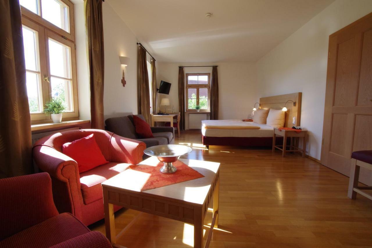 Hôtel Klostergasthof à Münnerstadt Extérieur photo