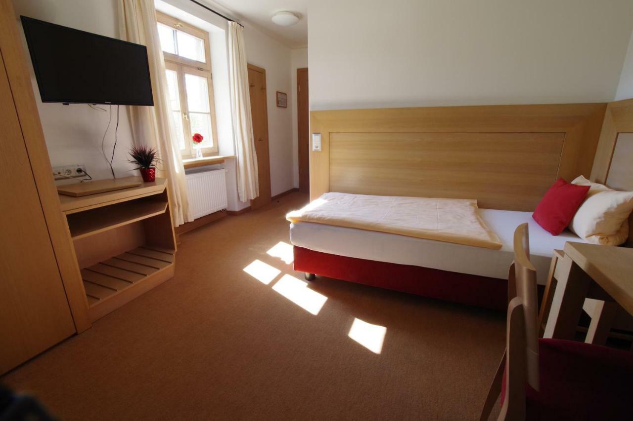 Hôtel Klostergasthof à Münnerstadt Extérieur photo